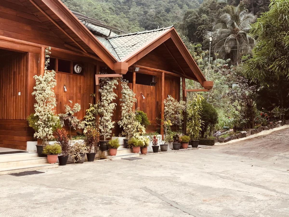 Hotel Shashilka Le Chalet à Matale Extérieur photo